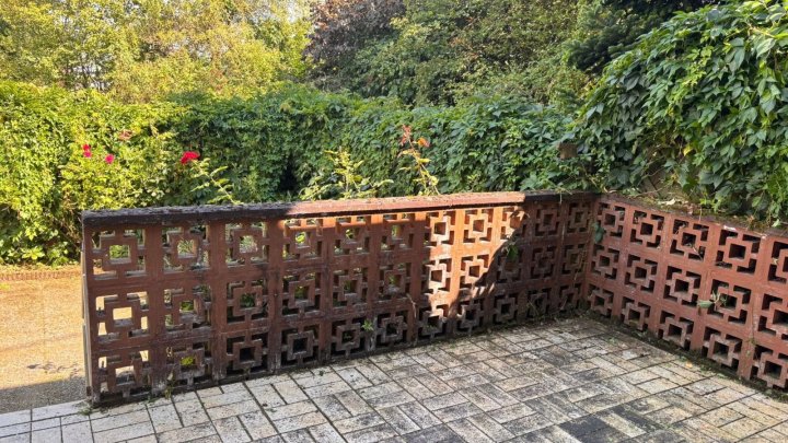 Großzügiges 1-2 Familienhaus und großem Grundstück in sehr ruhiger Lage von Schiffweiler