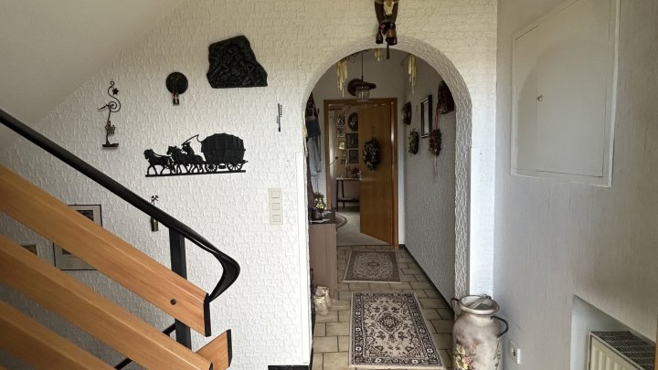 Großzügiges 1-2 Familienhaus und großem Grundstück in sehr ruhiger Lage von Schiffweiler