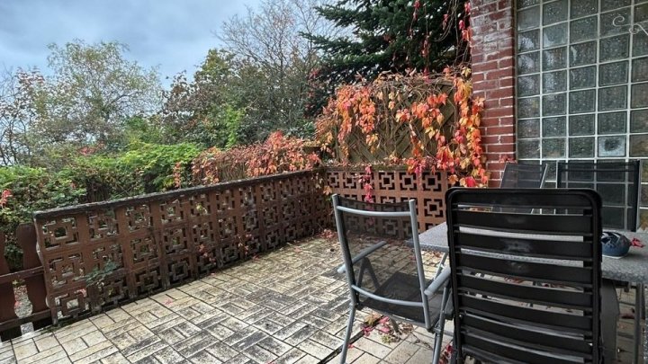 Großzügiges 1-2 Familienhaus und großem Grundstück in sehr ruhiger Lage von Schiffweiler