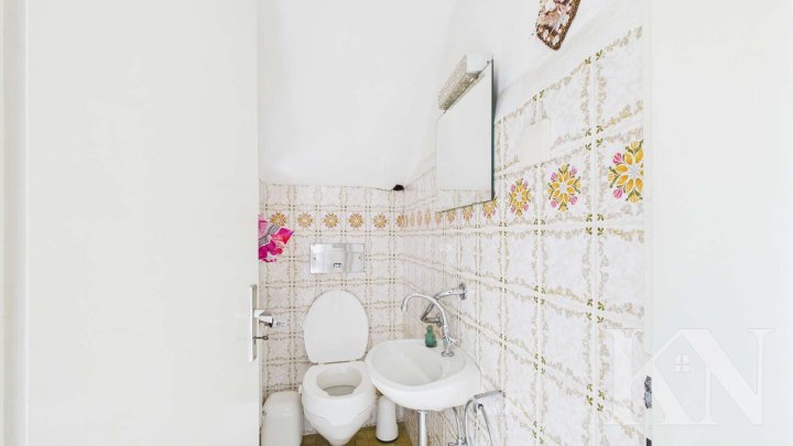 Doppelhaushälfte mit großem Garten, Grillhütte & Baugrundstück – seltene Gelegenheit!