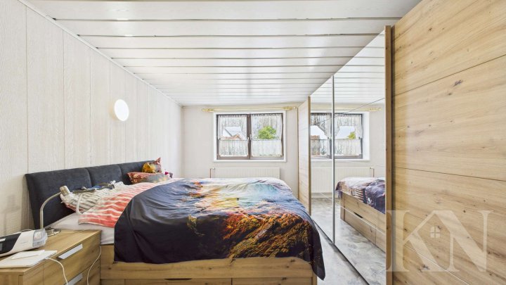 Mehrfamilienhaus mit großem Potenzial in Gersheim – PV-Anlage und separate Scheune