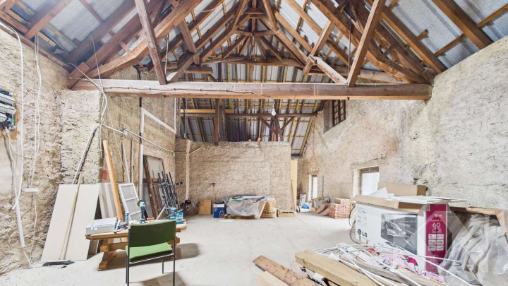 Mehrfamilienhaus mit großem Potenzial in Gersheim – PV-Anlage und separate Scheune