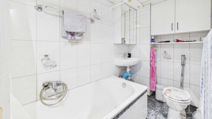 Mehrfamilienhaus mit großem Potenzial in Gersheim – PV-Anlage und separate Scheune