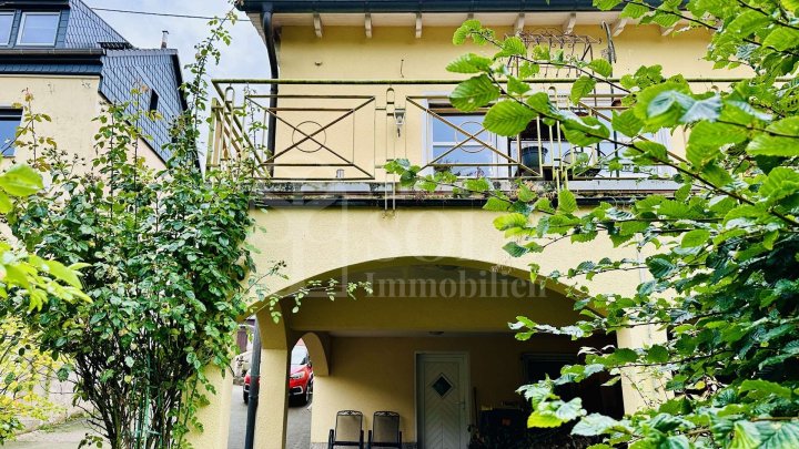 Charmantes Haus – ideal für Singles oder Paare - mit Garten, Terrasse, Balkon und Stellplatz