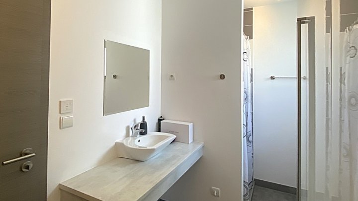 RESERVIERT- BUNGALOW MIT POOL IN RUHIGER LAGE VON FORBACH/FR, NÄHE SAARBRÜCKEN