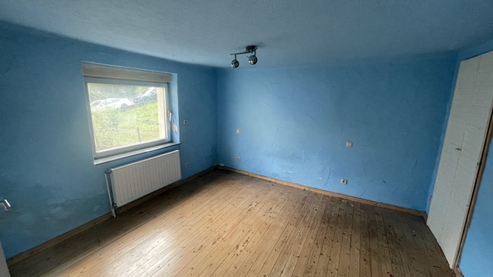 Handwerker aufgepasst ! Einfamilienhaus mit Potenzial in VK Wehrden