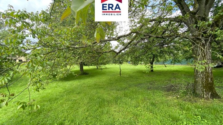 PROVISIONSFREI-VILLA MIT POOL IN RUHIGER LAGE, IN KERBACH/FR, NÄHE SAARBRÜCKEN