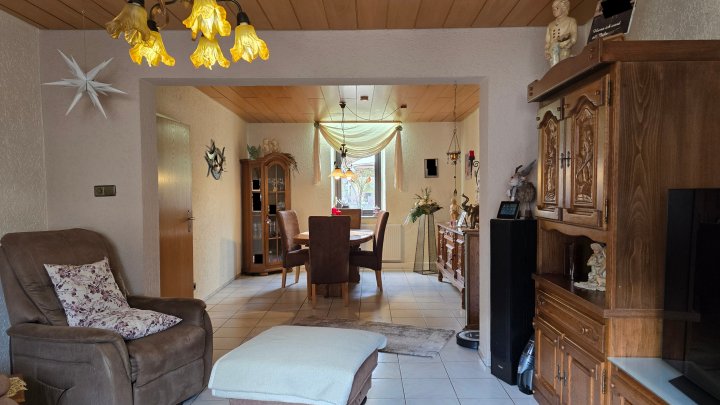 Sehr gepflegtes Einfamilienhaus in Schmelz-Limbach zum Kauf