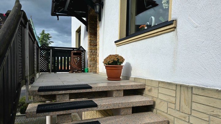 Sehr gepflegtes Einfamilienhaus in Schmelz-Limbach zum Kauf