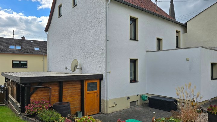 Sehr gepflegtes Einfamilienhaus in Schmelz-Limbach zum Kauf