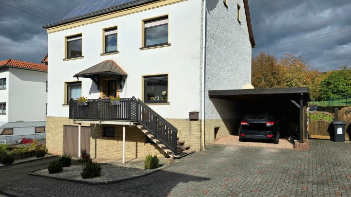 Sehr gepflegtes Einfamilienhaus in Schmelz-Limbach zum Kauf