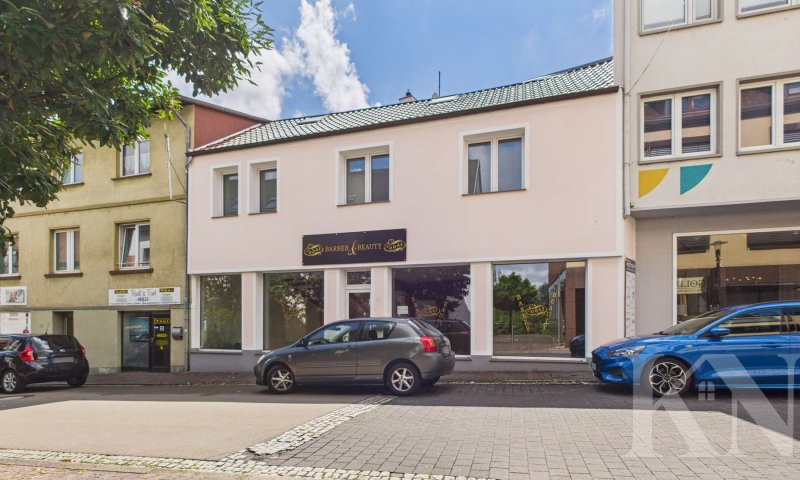 Ihre Bühne für das Weihnachtsgeschäft – kurzfristig mieten, sofort starten!