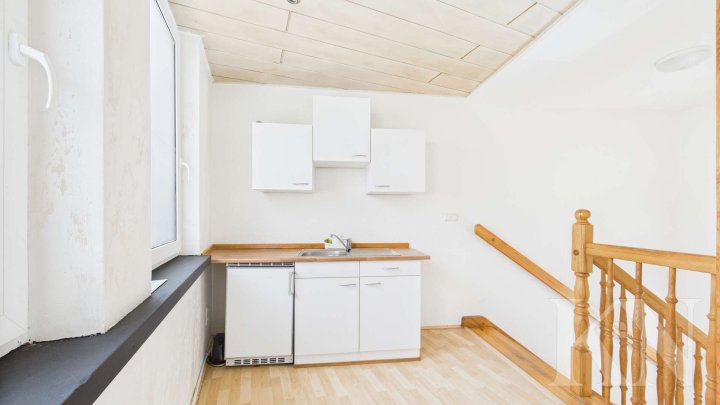 Ihre Bühne für das Weihnachtsgeschäft – kurzfristig mieten, sofort starten!