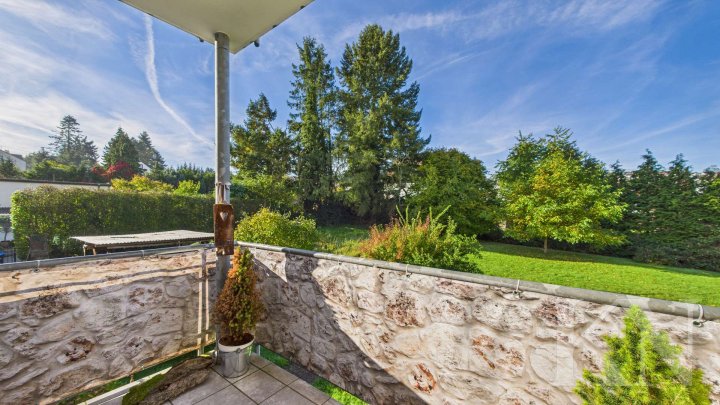 Lichtdurchflutetes Apartment mit Balkon ins Grüne – perfekte Lage für Singles und Investoren