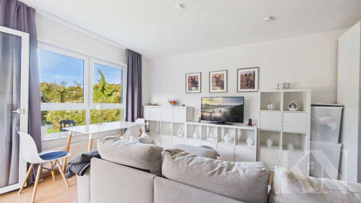 Lichtdurchflutetes Apartment mit Balkon ins Grüne – perfekte Lage für Singles und Investoren