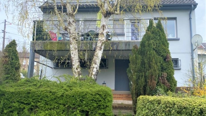 FREISTEHENDES EINFAMILIENHAUS, RUHIGE LAGE, CREUTZWALD/FR NÄHE SAARLOUIS