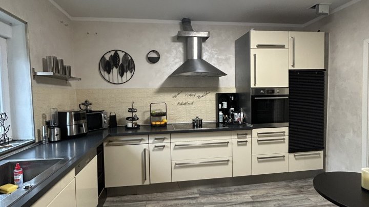 Freistehendes charmantes Einfamilienhaus - für die kleine Familie - in Großrosseln zu verkaufen