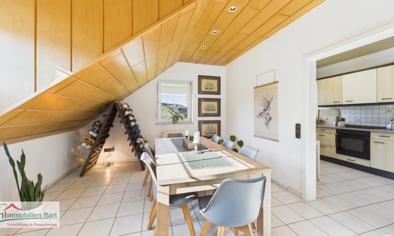 SAARBURG: 86 M² WOHNUNG, 2 SZ, GÄSTE-WC IN GUTER LAGE!