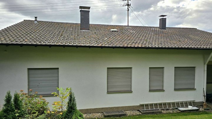 1-2 Familienhaus in Schmelz-Limbach, naturnah