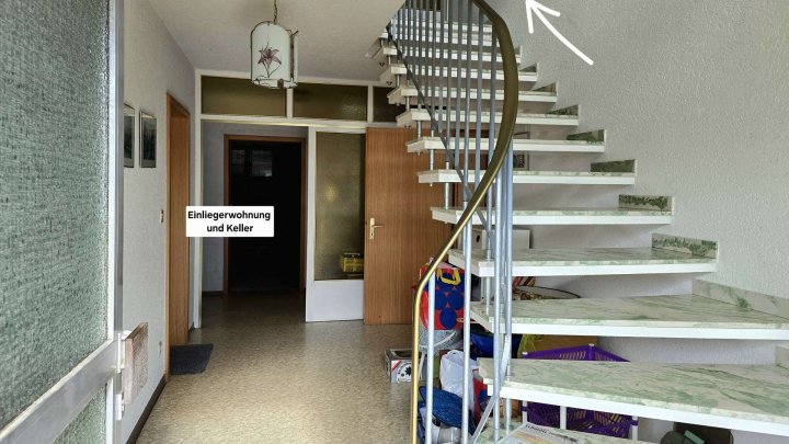 1-2 Familienhaus in Schmelz-Limbach, naturnah