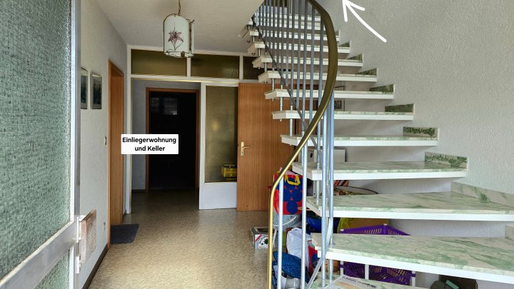 1-2 Familienhaus in Schmelz-Limbach, naturnah