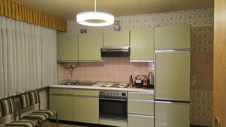 1-2 Familienhaus in Schmelz-Limbach, naturnah