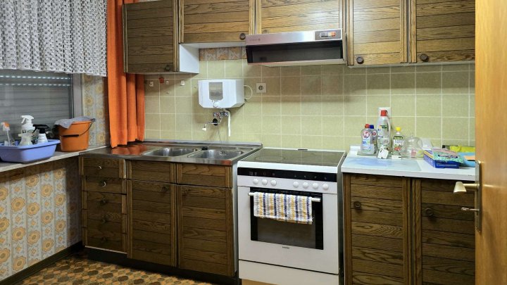 1-2 Familienhaus in Schmelz-Limbach, naturnah