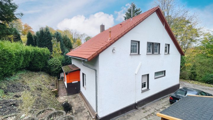 Charmantes, vermietetes 3-Familienhaus in idyllischer Waldrandlage