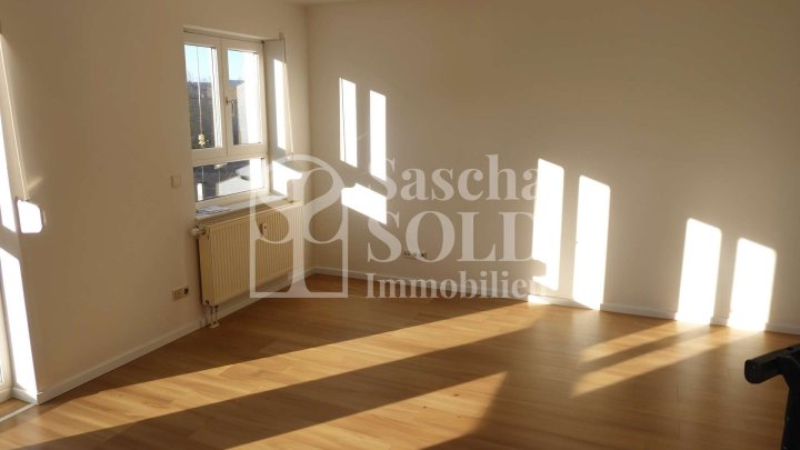 Zentral in Saarbrücken-Dudweiler: Vermietete, renovierte 2-ZKB-Wohnung mit Stellplatz