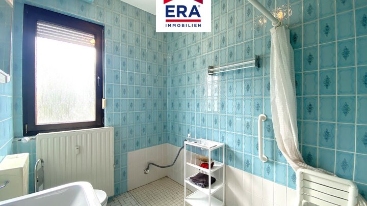 ZU VERMIETEN !! 3ZKB-WOHNUNG/1. OG MIT BALKON, IN GROSSROSSELN