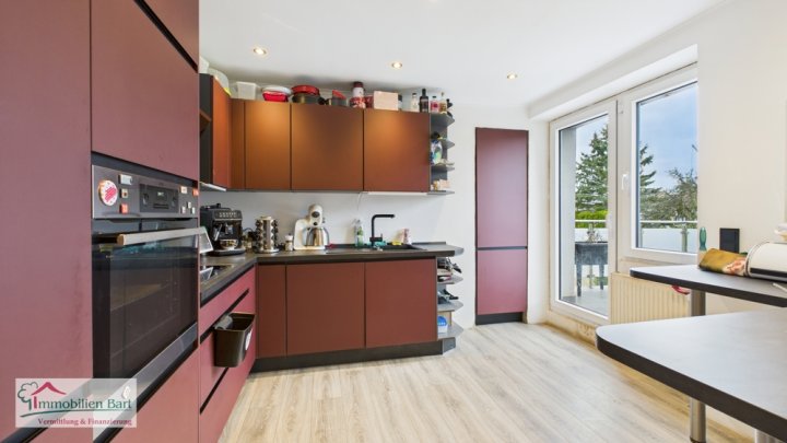 GRENZE L-REMICH: WOHNHAUS MIT 4 SCHLAFZIMMER / GARTEN UND GARAGE IN TOP LAGE