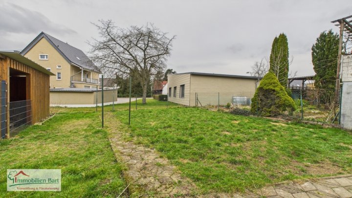 GRENZE L-REMICH: WOHNHAUS MIT 4 SCHLAFZIMMER / GARTEN UND GARAGE IN TOP LAGE