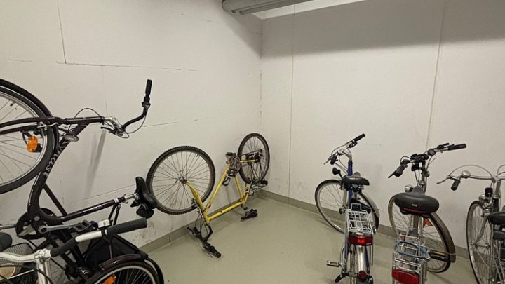 Möblierte 2-ZKB-Wohnung mit EBK, Garage und Balkon im Park Vauban