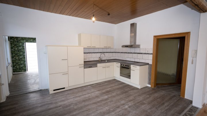 Helle und großzügige Obergeschosswohnung in Püttlingen zu vermieten