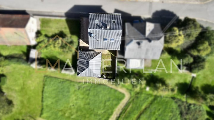 Charmantes Einfamilienhaus modernisiert & bezugsfertig