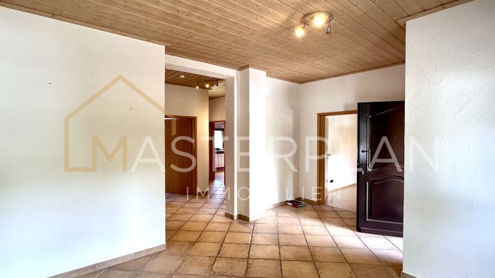 Charmantes Einfamilienhaus modernisiert & bezugsfertig