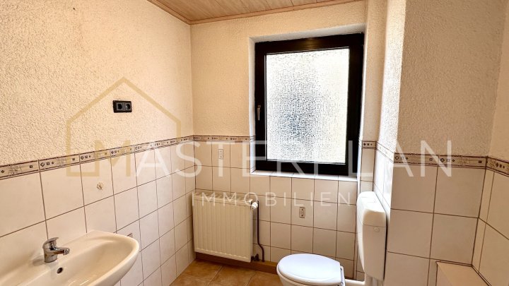 Charmantes Einfamilienhaus modernisiert & bezugsfertig