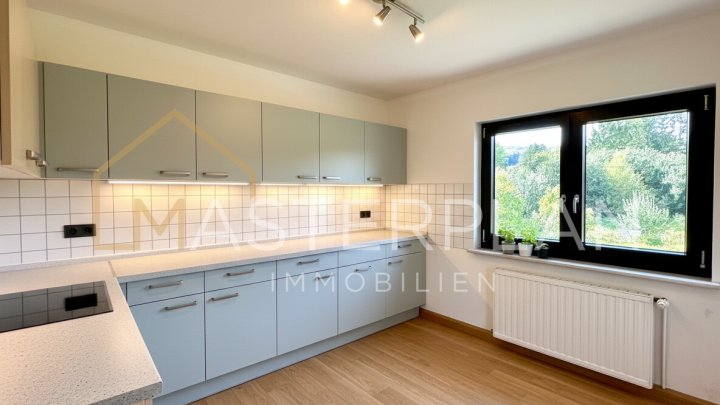 Charmantes Einfamilienhaus modernisiert & bezugsfertig