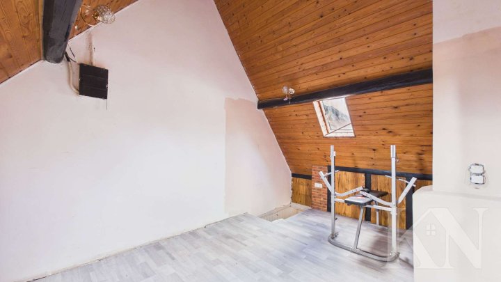 Einfamilienhaus mit Garten und Carport in zentraler Lage von Spiesen-Elversberg!