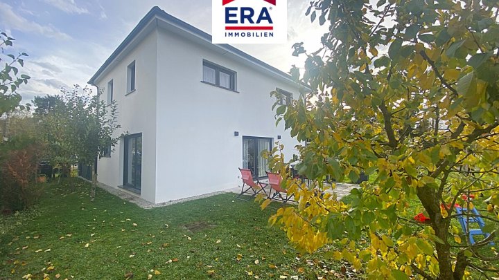 KEINE VERMITTLUNGSGEBÜHREN ! FREISTEHENDES EINFAMILIENHAUS IN RUHIGER LAGE VON FORBACH/FR, NÄHE SB