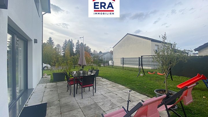 KEINE VERMITTLUNGSGEBÜHREN ! FREISTEHENDES EINFAMILIENHAUS IN RUHIGER LAGE VON FORBACH/FR, NÄHE SB