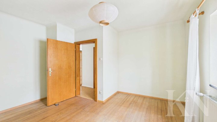 Familienfreundliche Doppelhaushälfte mit Garten, Keller und Ausbaumöglichkeit in Heusweiler!