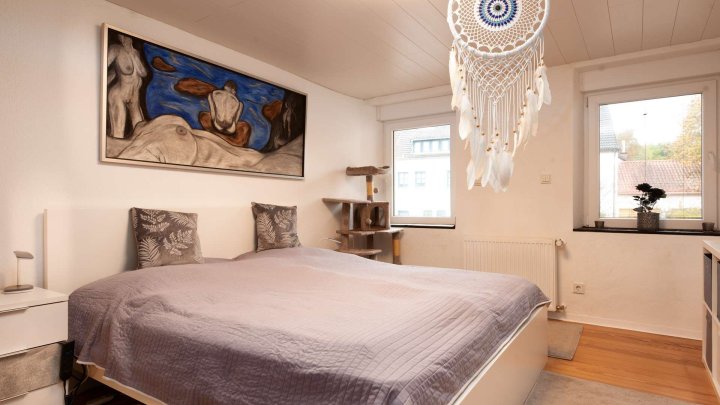 Für die kleine Familie sowie Paare - saniertes Reihenendhaus mit großem Garten in Lebach-Landsweiler