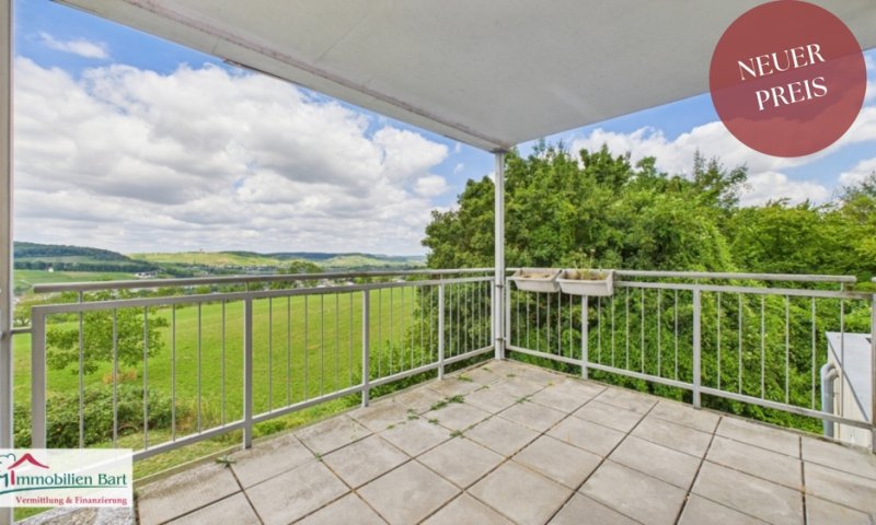 PERL: SOFORT FREI! 107 M² WOHNUNG + 2 GARAGEN + TOLLE AUSSICHT!