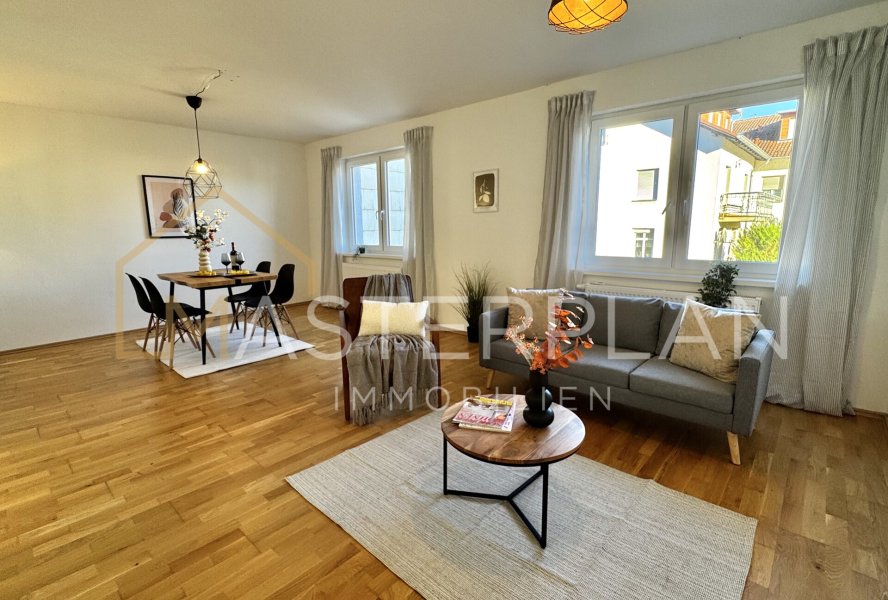 Wohn-und Esszimmer 1.OG