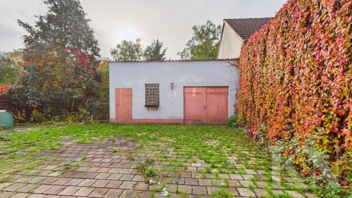 Viel Platz für Ideen: Einfamilienhaus mit PV-Anlage, Garten und Ausbaupotenzial