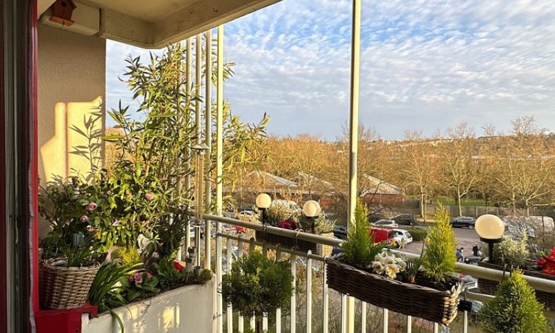 3-ZKB Wohnung mit Balkon in zentraler Lage