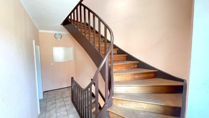 Vermietetes Zweifamilienhaus in zentraler Lage von Beckingen