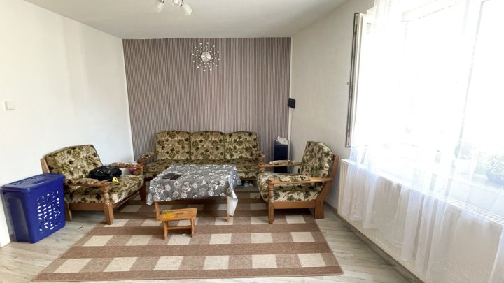 Vermietetes Zweifamilienhaus in zentraler Lage von Beckingen