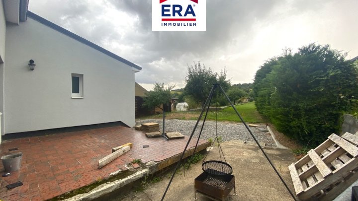 OHNE VERMITTLUNGSGEBÜHREN ! FREISTEHENDES EINFAMILIENHAUS, RUHIGE LAGE, IN RÉMERING/FR, NÄHE SLS